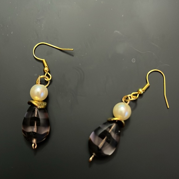 Handmade Dangle Earrings Gold Tone - Picture 3 of 3